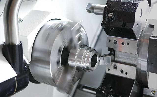 Software suitable for numerical control programming of automotive parts - ST